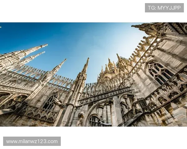 米兰大教堂的历史背景与建筑奇迹探索